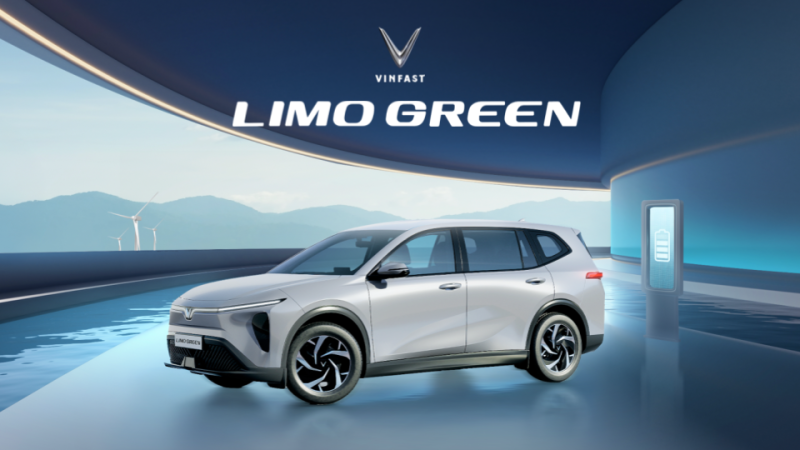 VinFast bàn giao lô xe Limo Green đầu tiên, mở ra kỷ nguyên MPV điện 7 chỗ tại Việt Nam